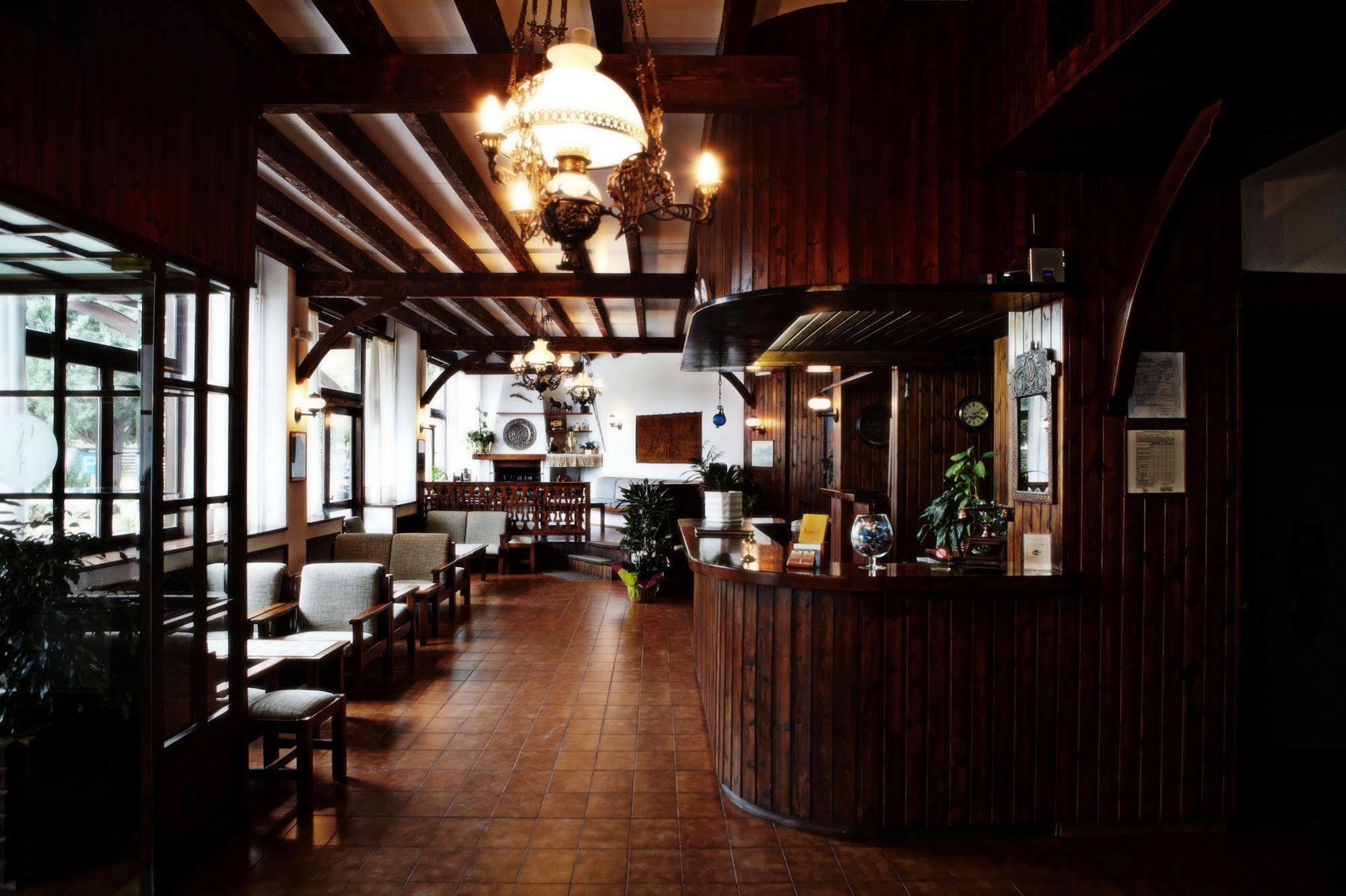 Rodopi Hotel Komotiní Extérieur photo